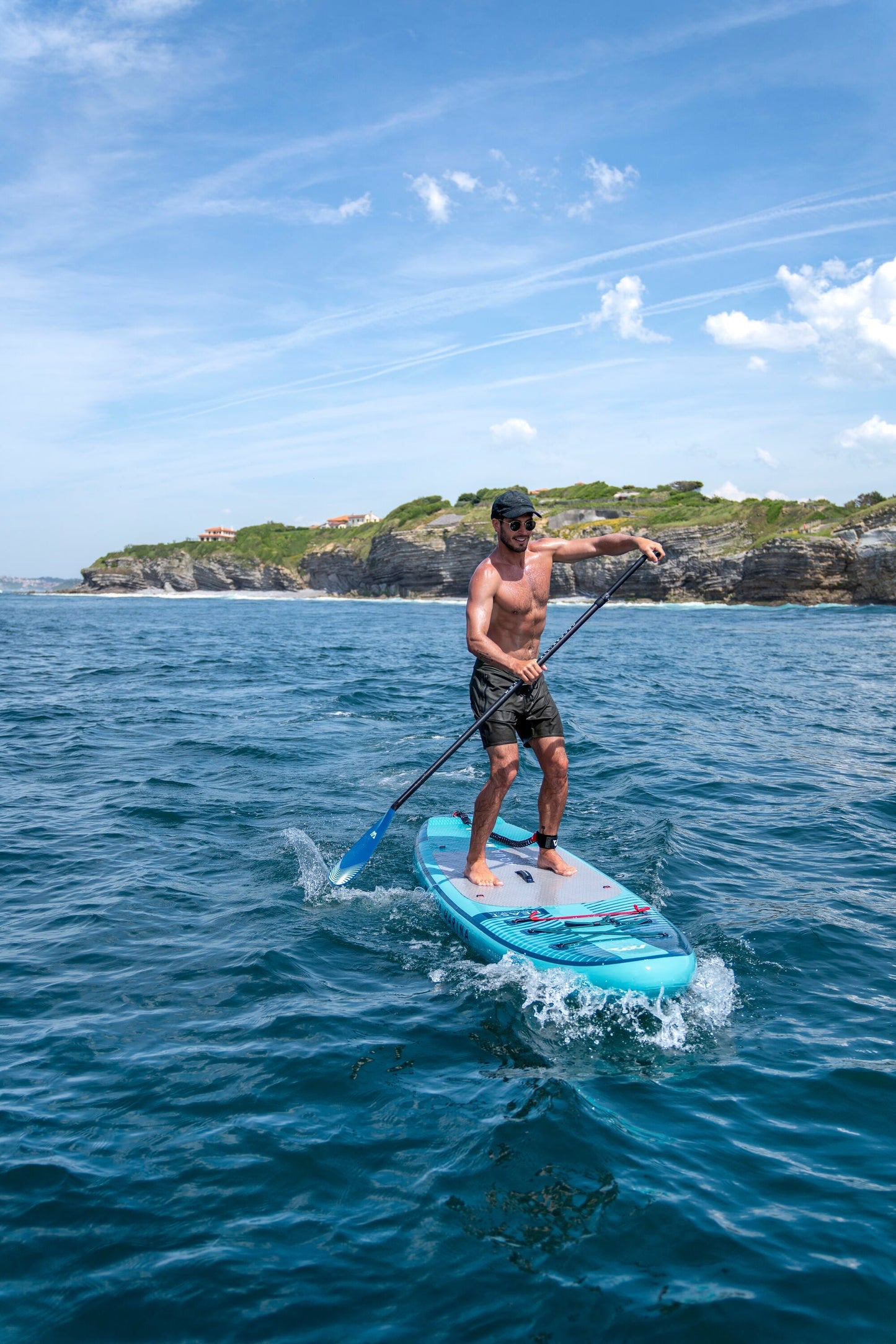 Beast (Aqua Splash) - Advanced All-around iSUP, 3.2m/15cm, with carbon/fiberglass hybrid PASTEL paddle and coil leash Aqua Marina