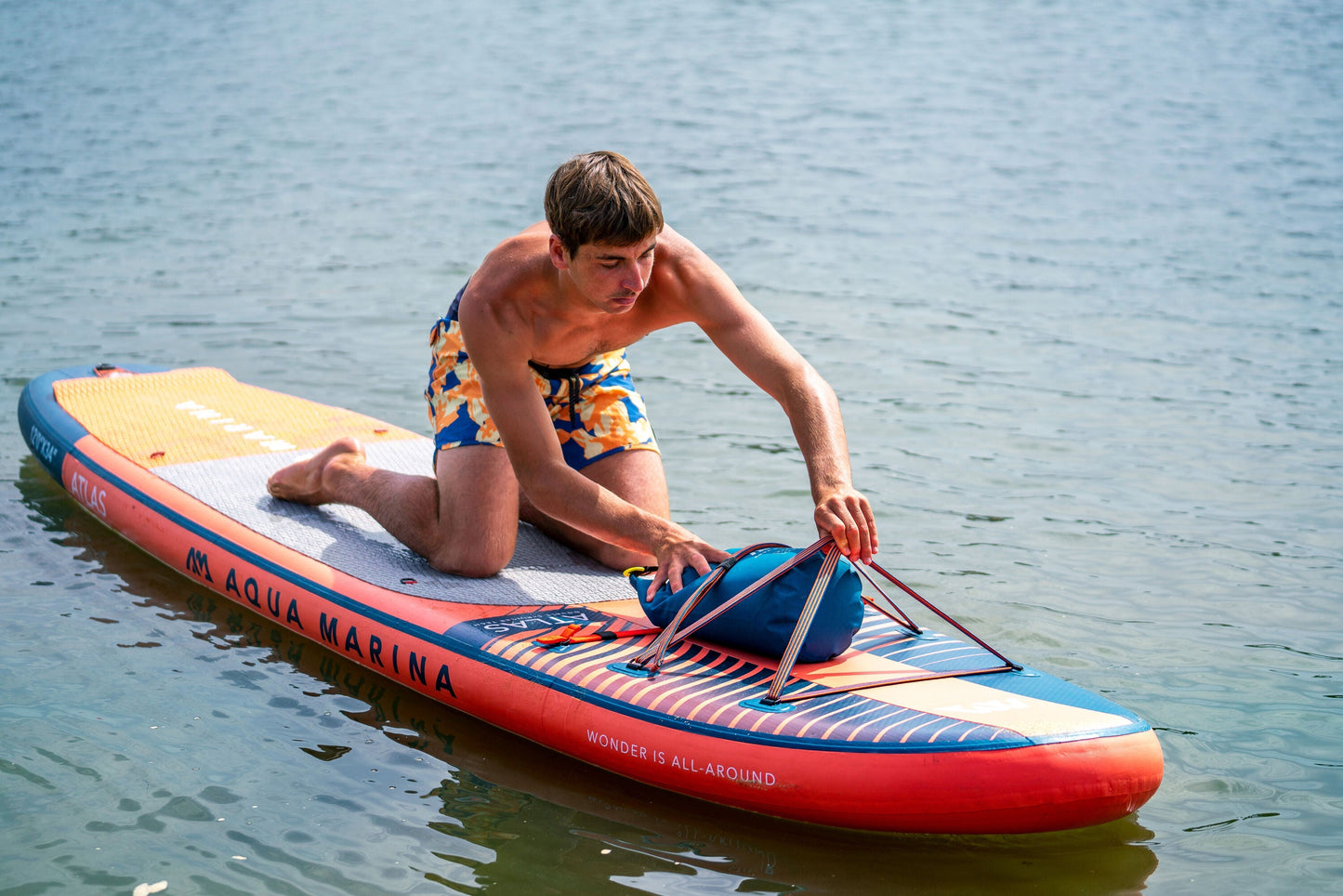 Aqua Marina Atlas (Sky Glider) – Advanced All-Around iSUP, 3.66m/15cm, with Carbon/Fiberglass Hybrid PASTEL Paddle and Coil Leash Aqua Marina