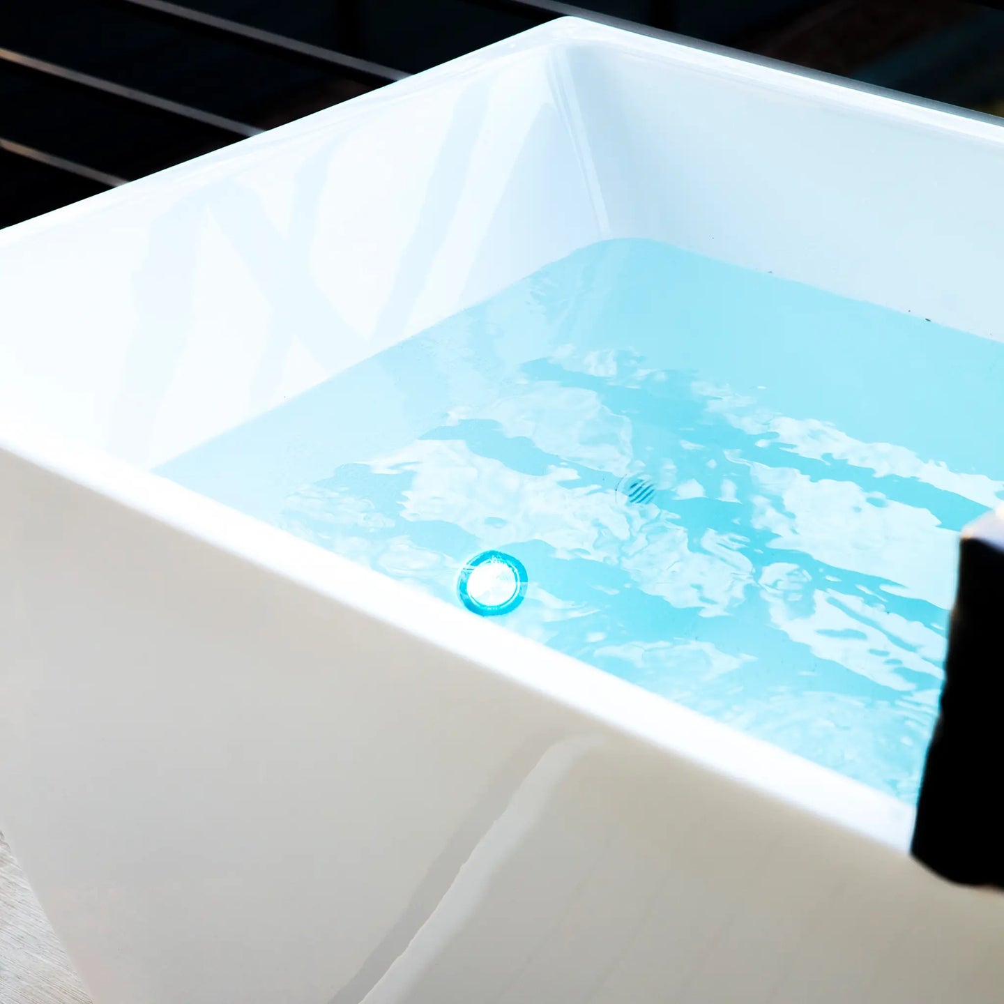 Revive Acrylic Plunge | Cold & Hot Therapy Tub with Advanced Temperature Control Revive