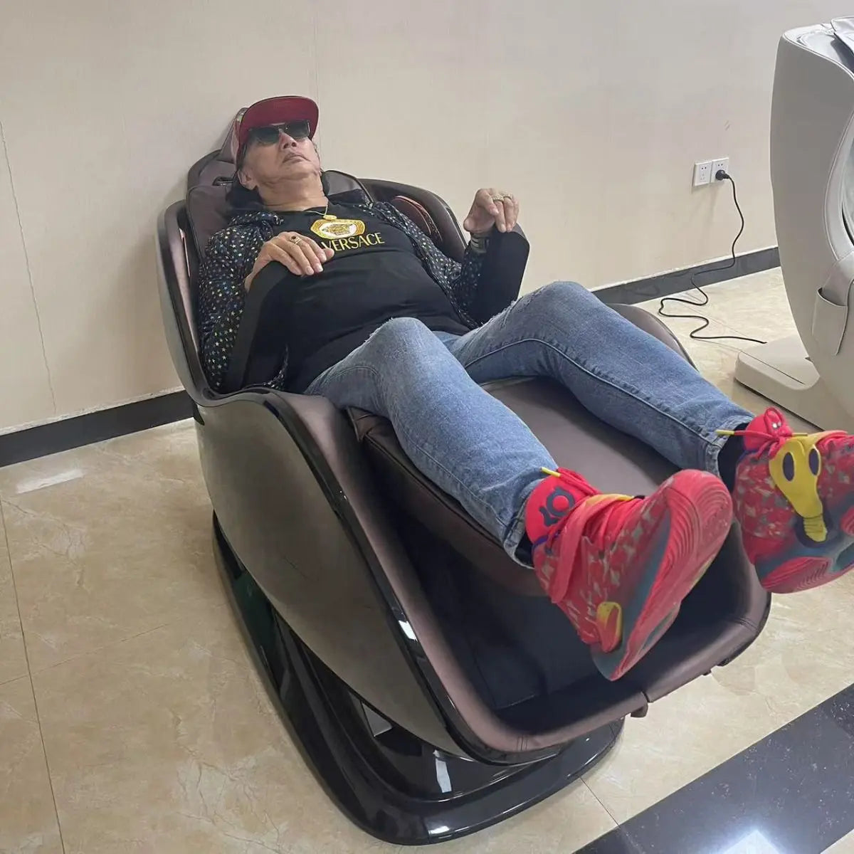 FJ-2025 DRBOSS PRO WAVE Massage Chair