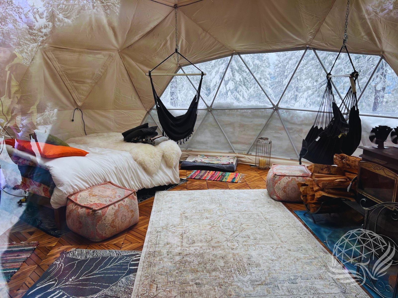 32mm (1  1/4")  frame, 3V frequency, multi-piece reflective insulation layer, washable interior oxford liner,Clear PVC panorama window with side zippers for ventilation, 2 opening triangle Glass windows, Heavy curtain on track, mini door awning Phoenyx Domes