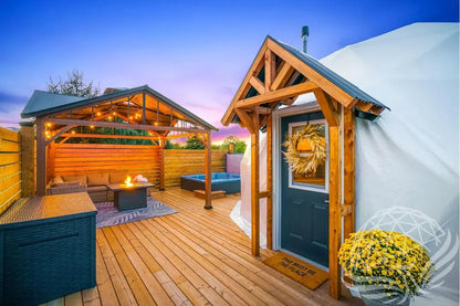 7M Deluxe Glamping Package Phoenyx Domes