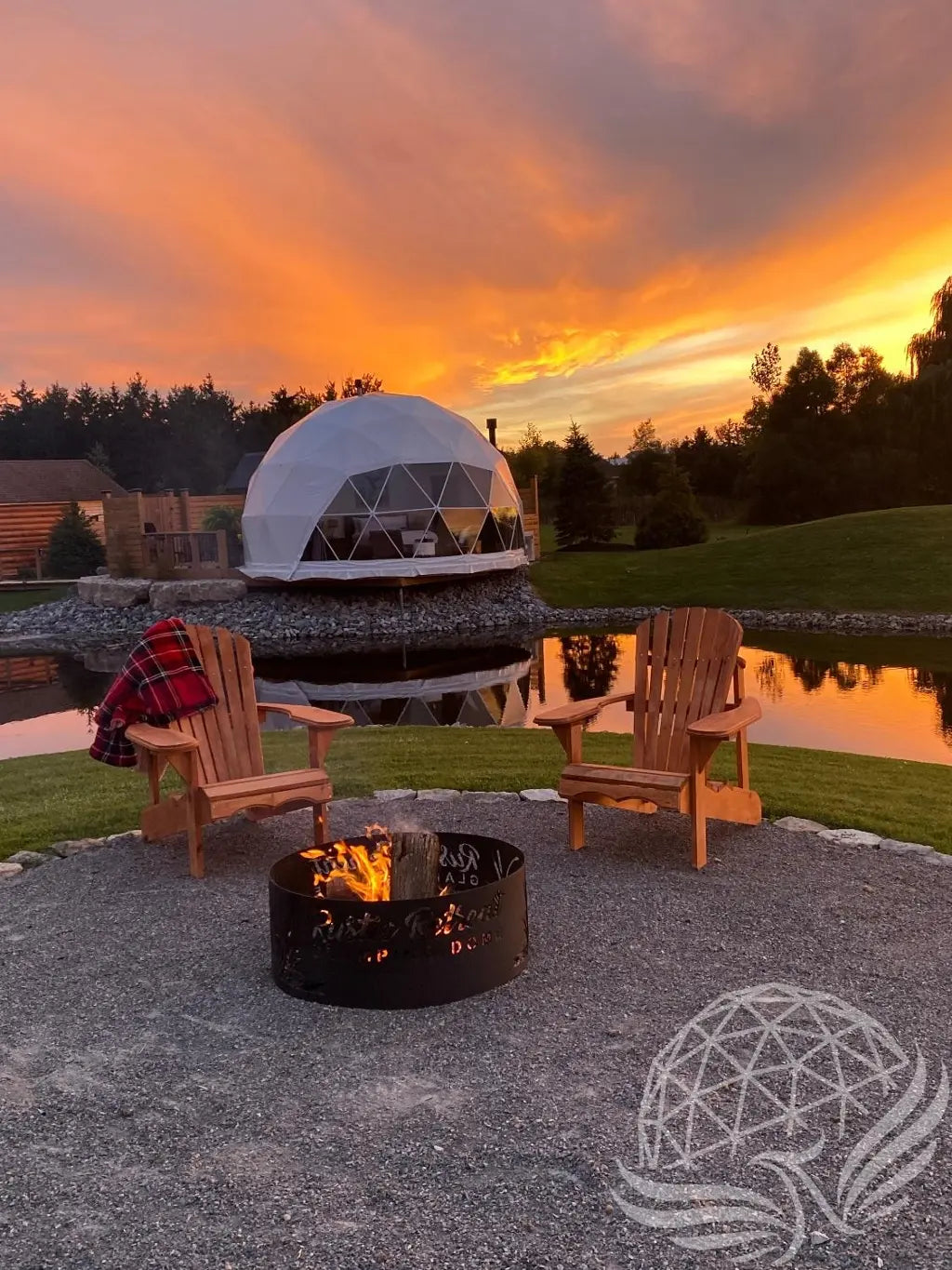 7M Deluxe Glamping Package Phoenyx Domes