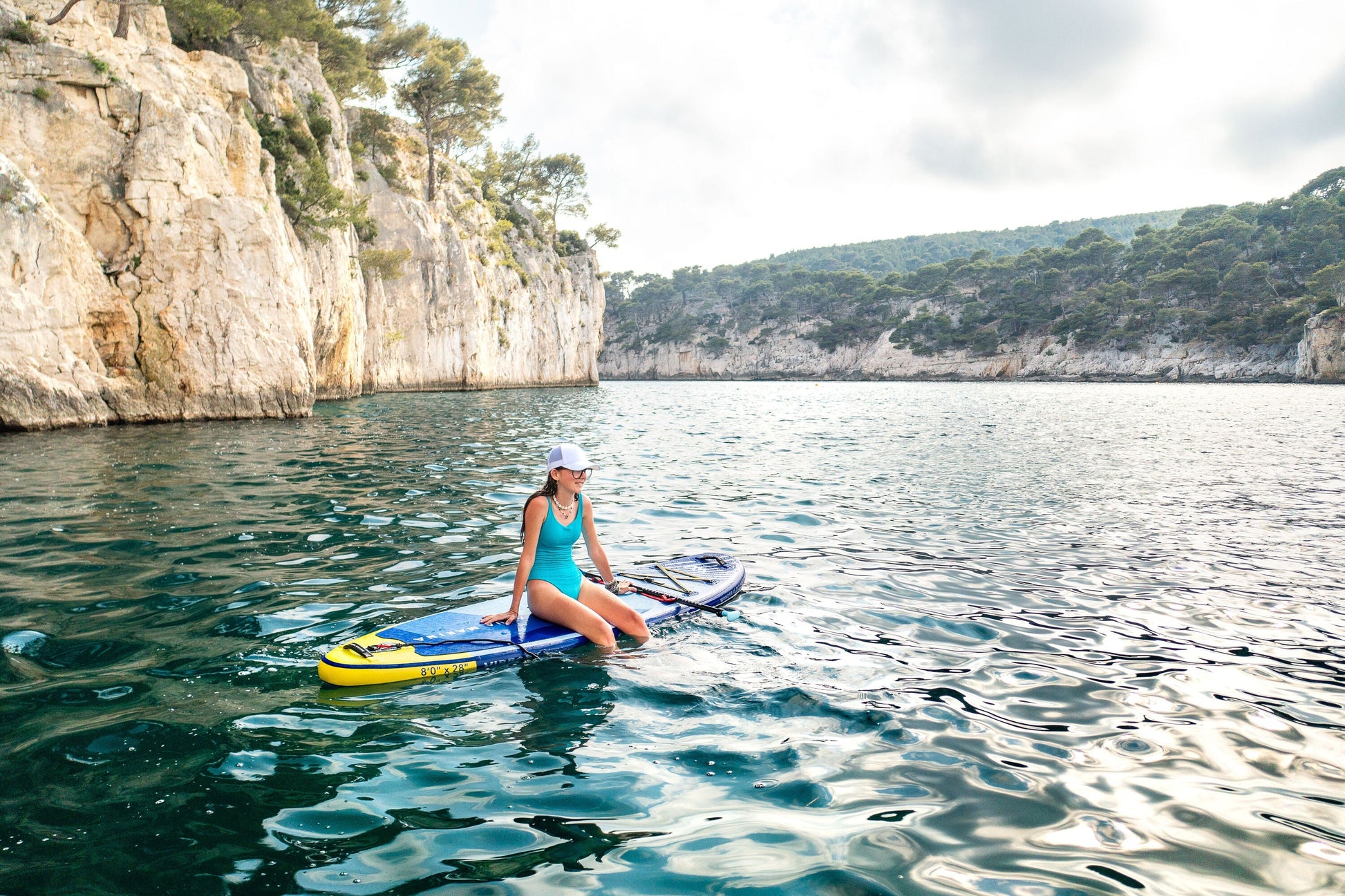 Aqua Marina Vibrant 8'0" – Youth All-Around iSUP, 2.44m/10cm, with Paddle and Safety Leash Aqua Marina