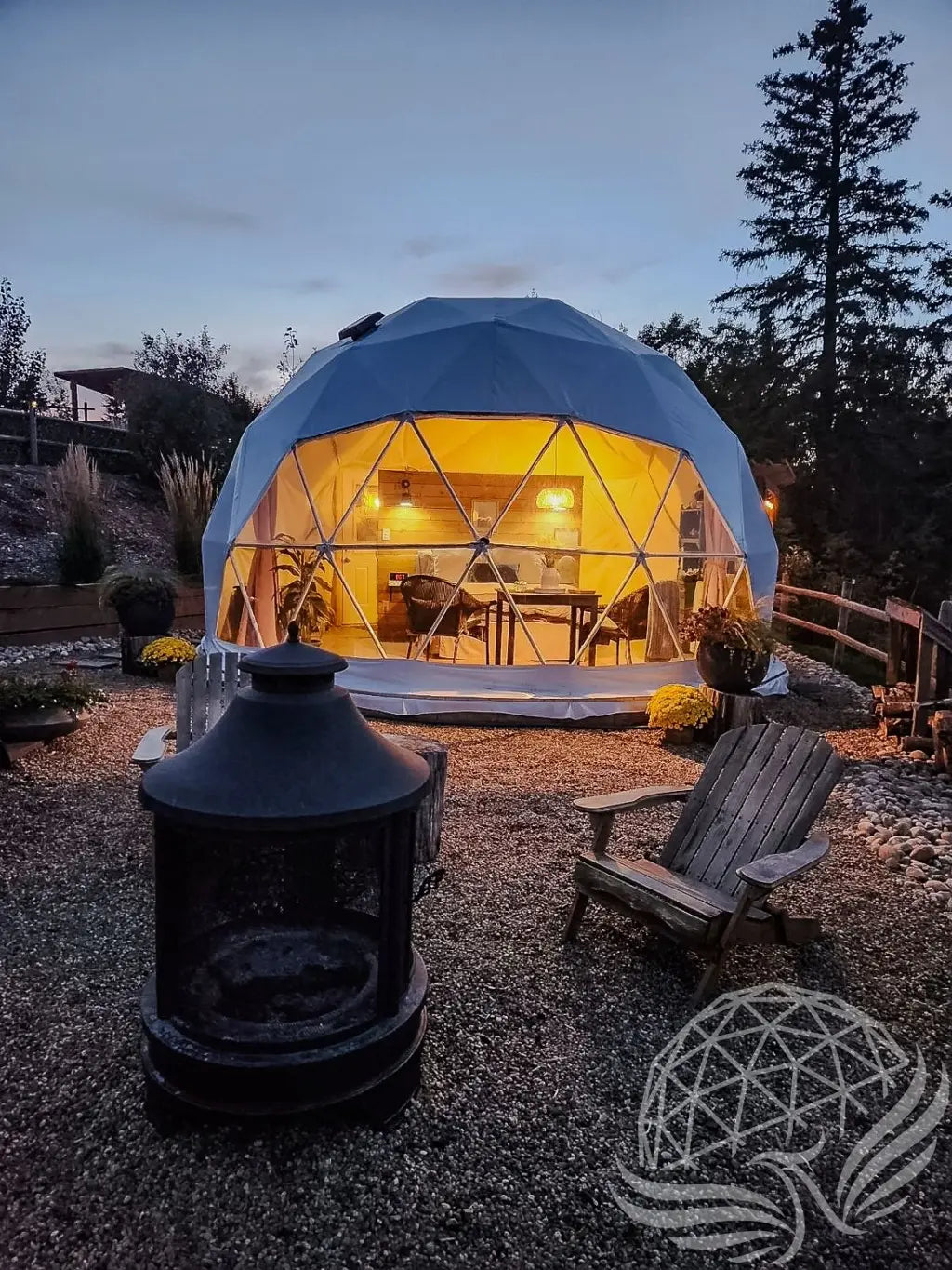 32mm (1  1/4")  frame, 3V frequency, multi-piece reflective insulation layer, washable interior oxford liner,Clear PVC panorama window with side zippers for ventilation, 2 opening triangle Glass windows, Heavy curtain on track, mini door awning Phoenyx Domes