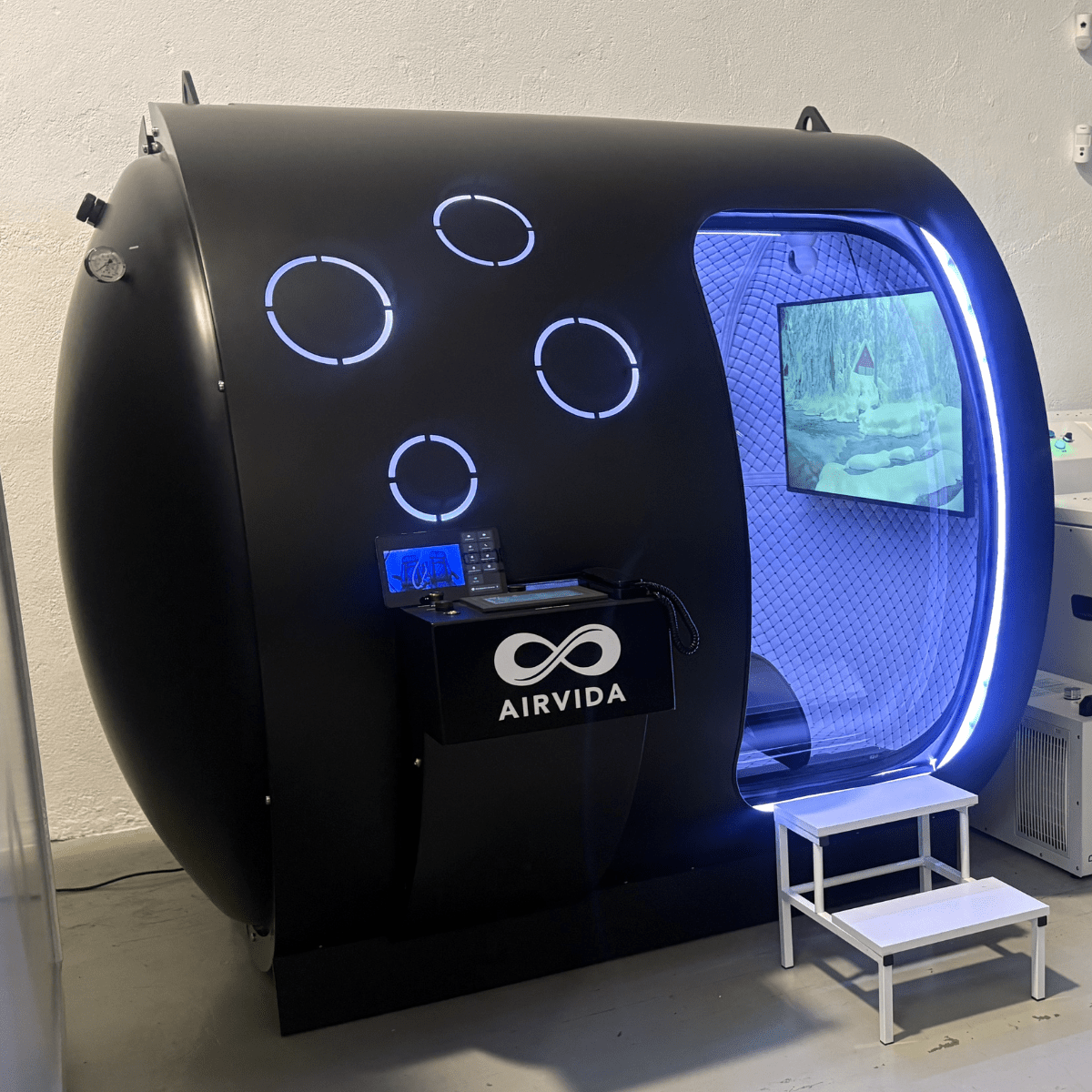 2.0 ATA Hardshell Multiplace Hyperbaric Chamber with BIBS Mask The Recovery Outlet