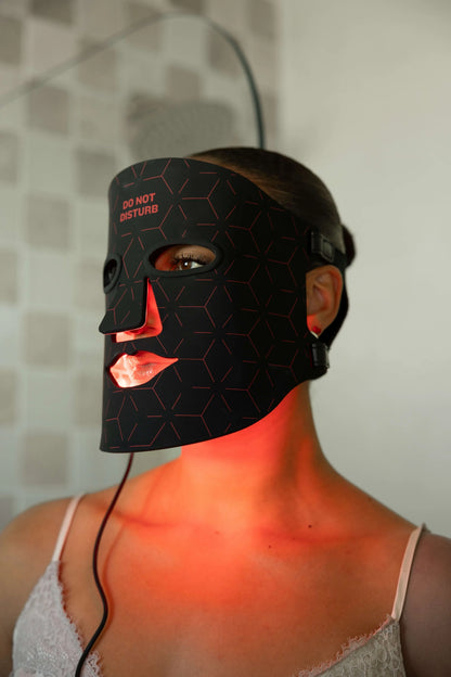 The Mask Renew Red Light